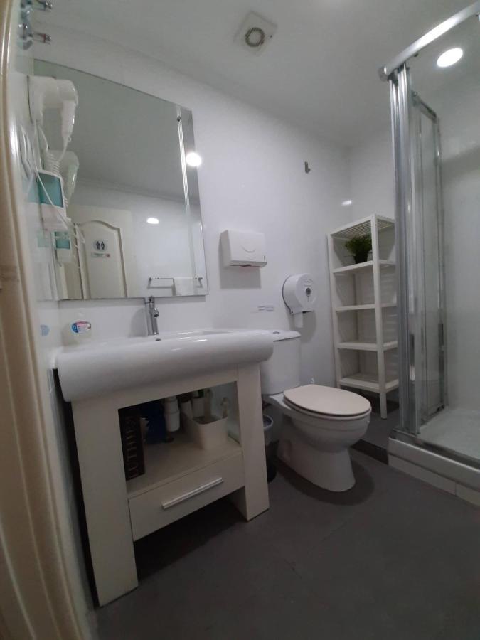 Room without Window 2 beds