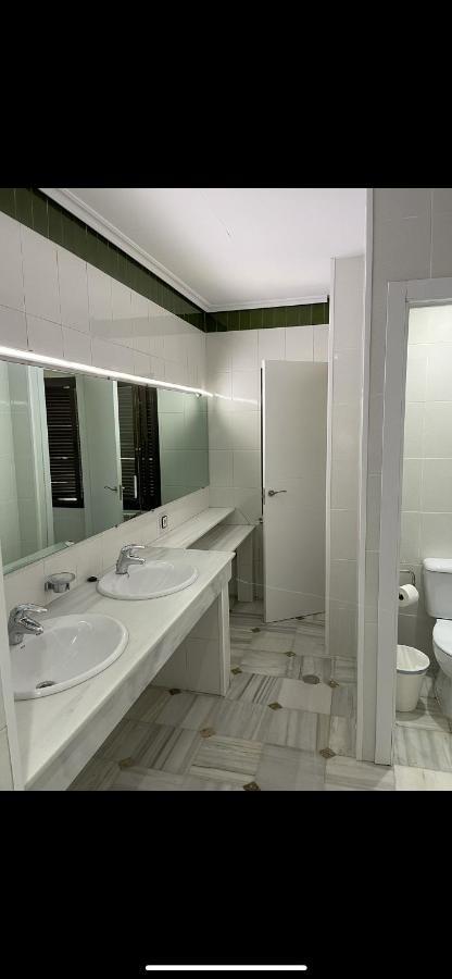 Habitación Individual con baño compartido