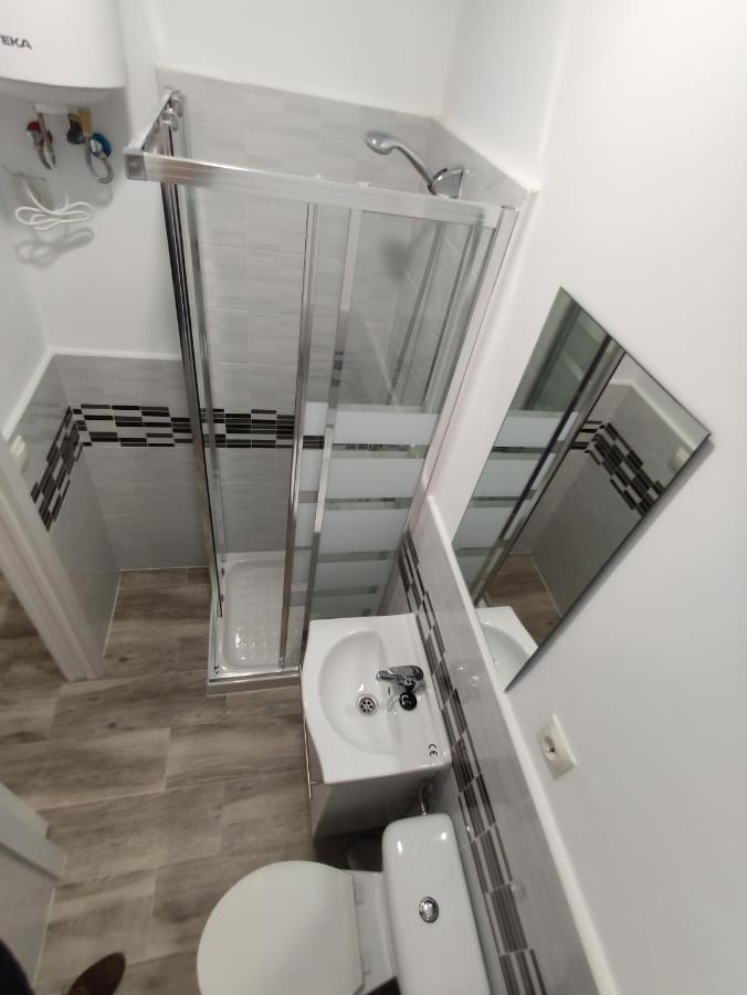 Twin Room Private Bathroom