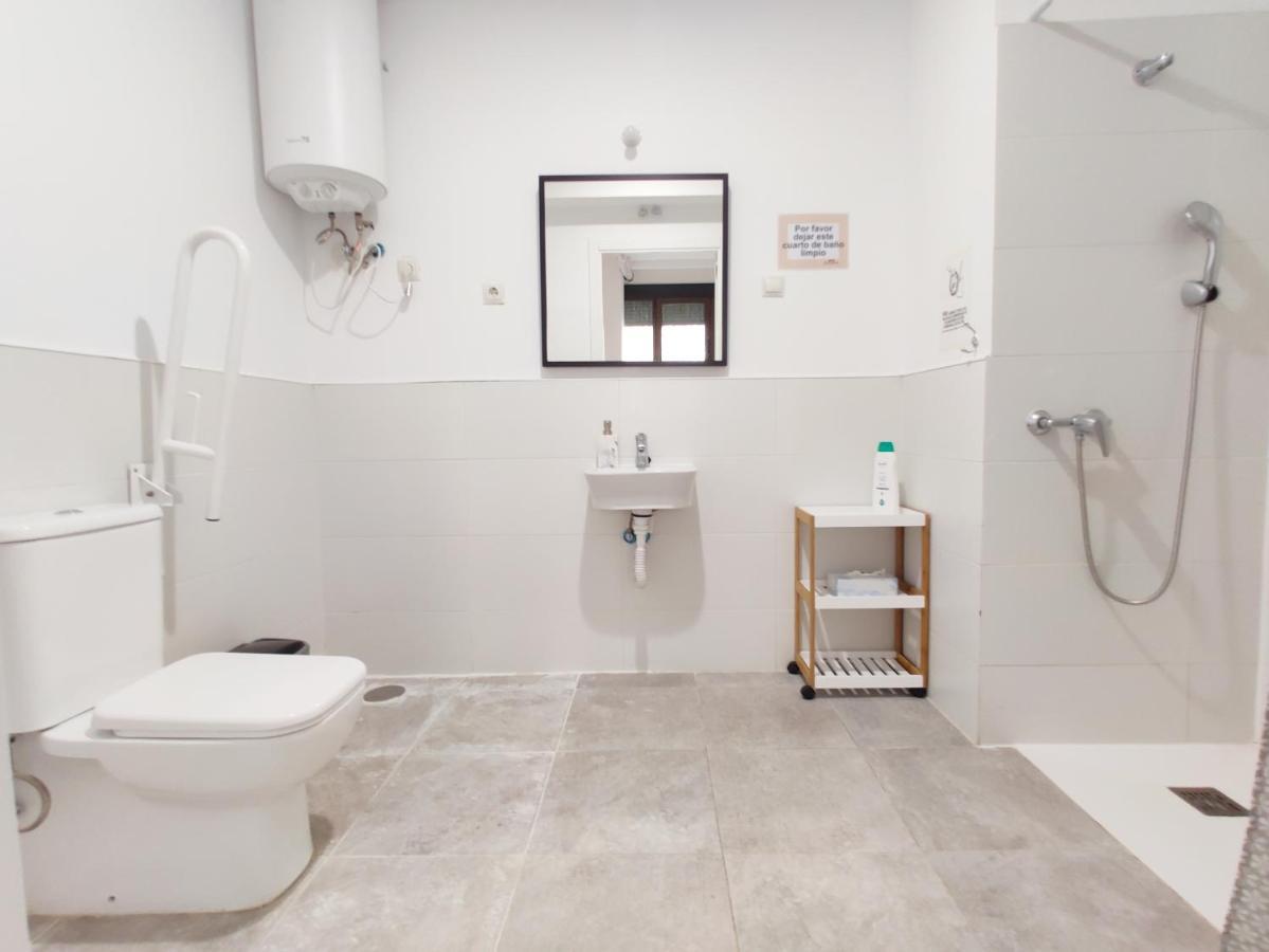 Twin Room Private Bathroom