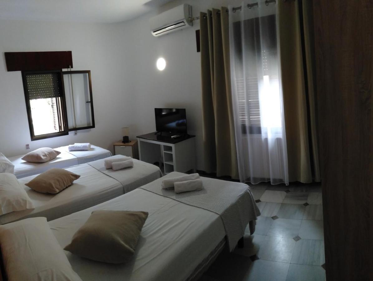 Basic Triple Room