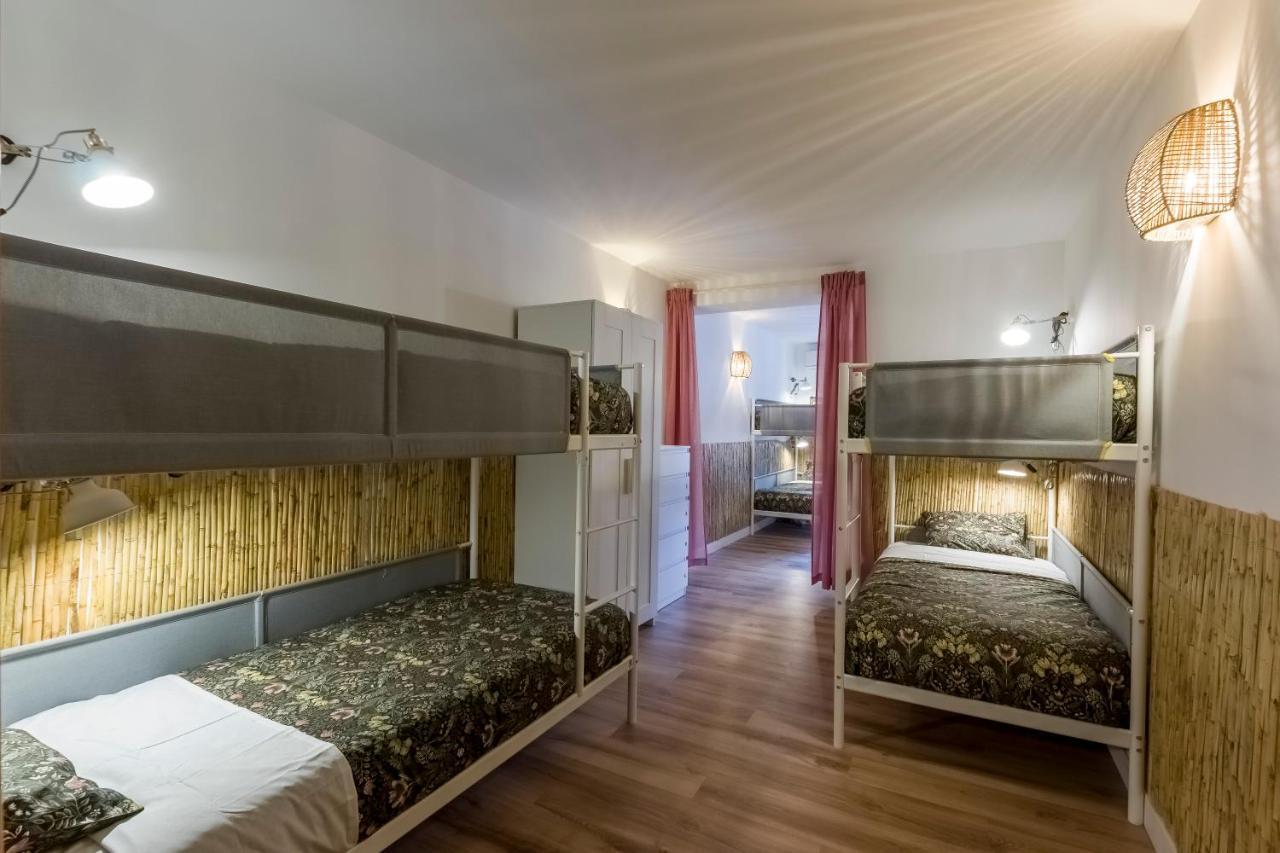 Bed 8-Bed Female Dormitory Room female only