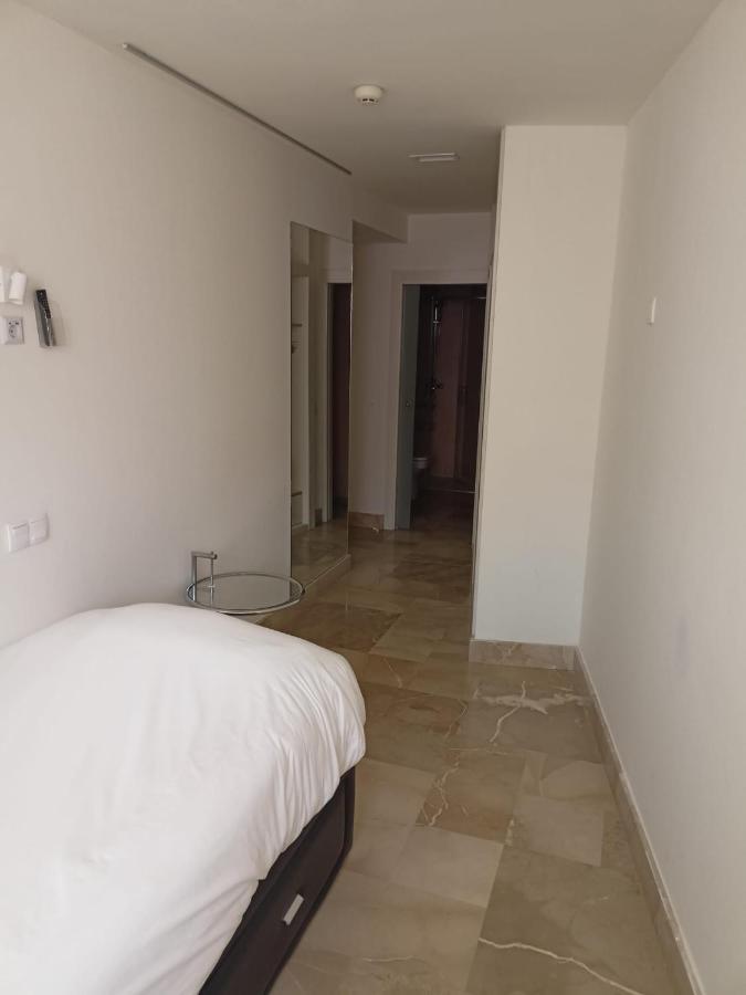 Superior Single Room,1376080292:JPEG