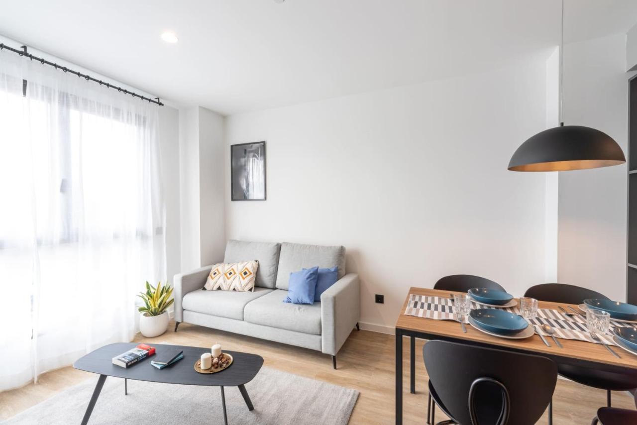 One-bedroom apartment a partially accessible bathroom