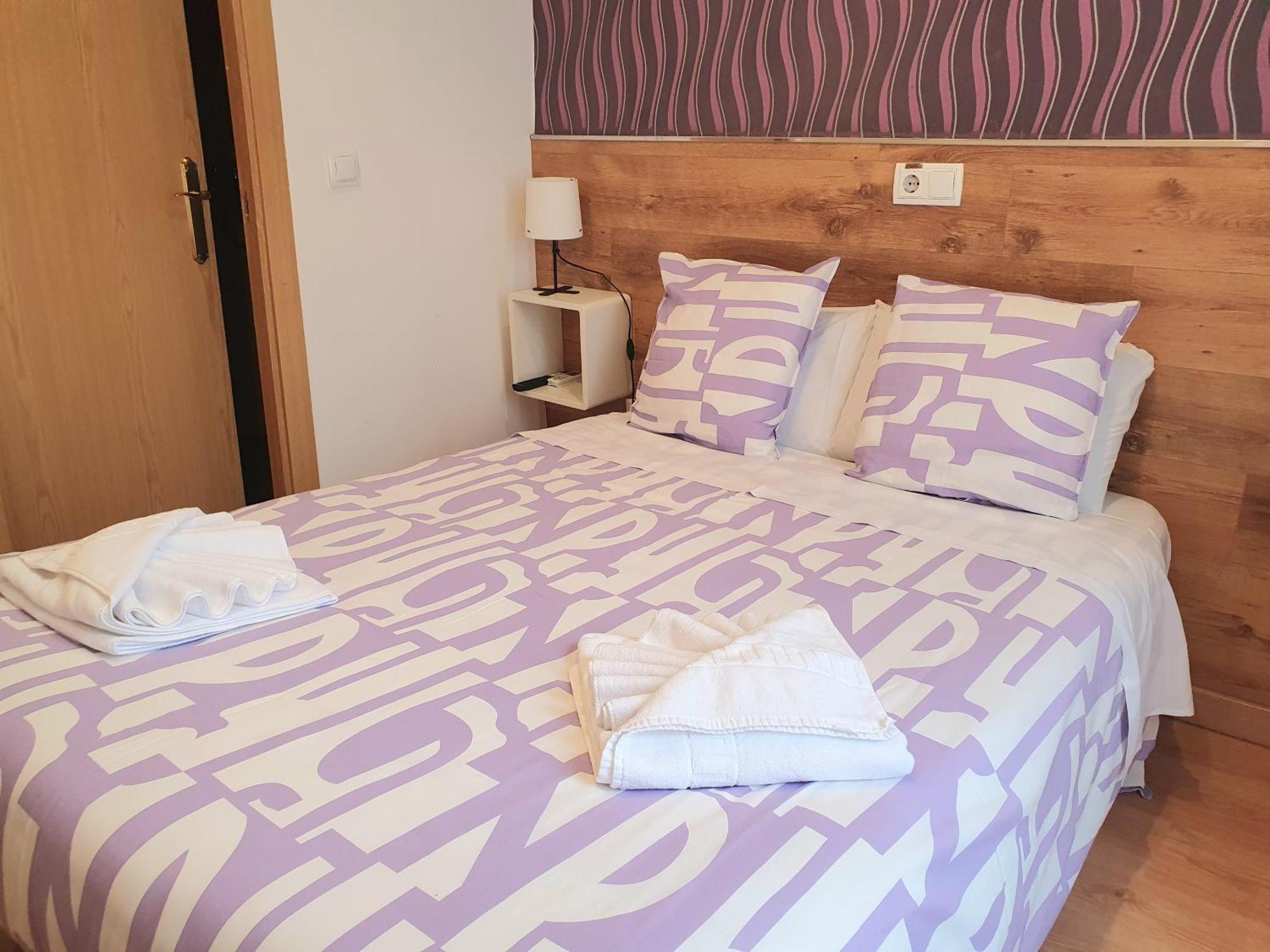 Double Room,1538095717:JPEG