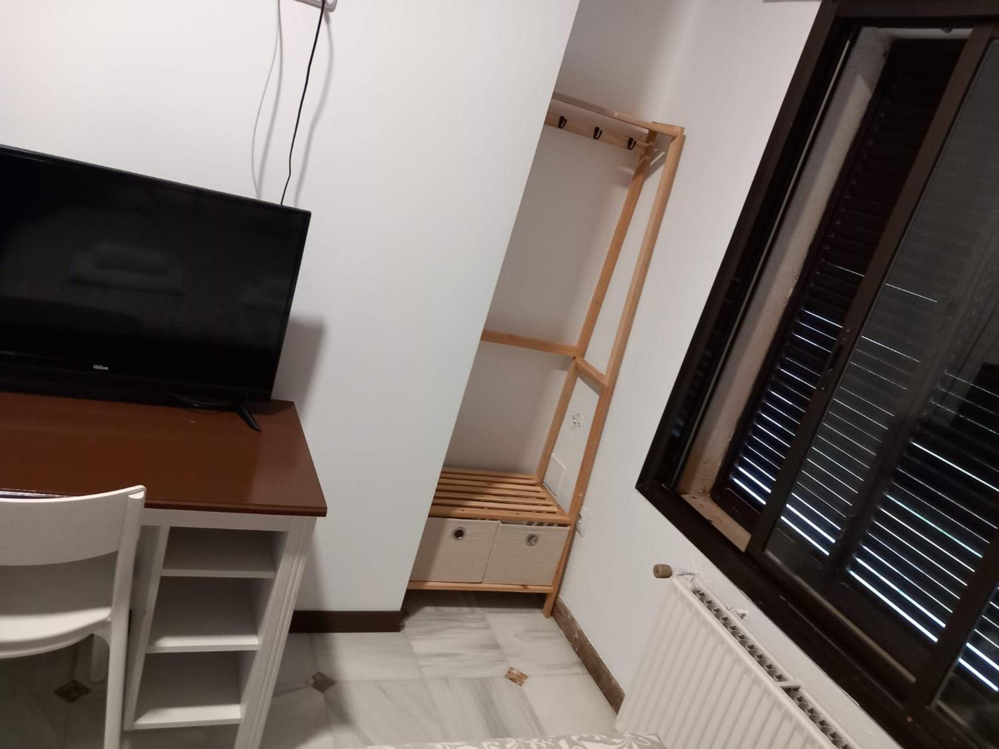 Double Room Private Bathroom