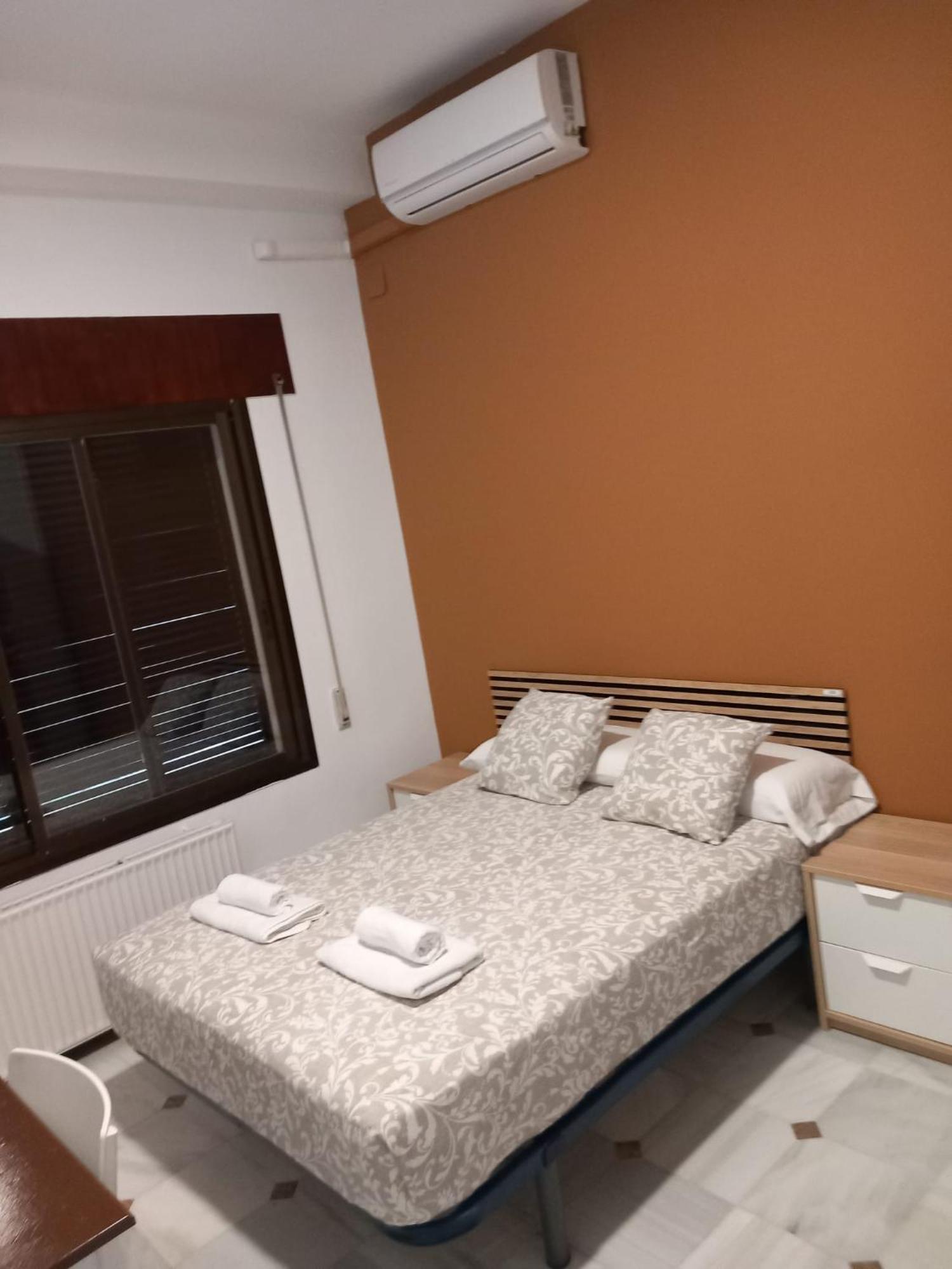 Double Room Private Bathroom