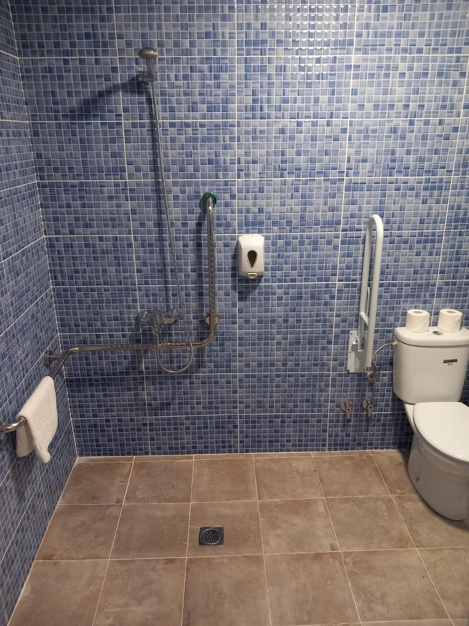 Double Room Private Bathroom