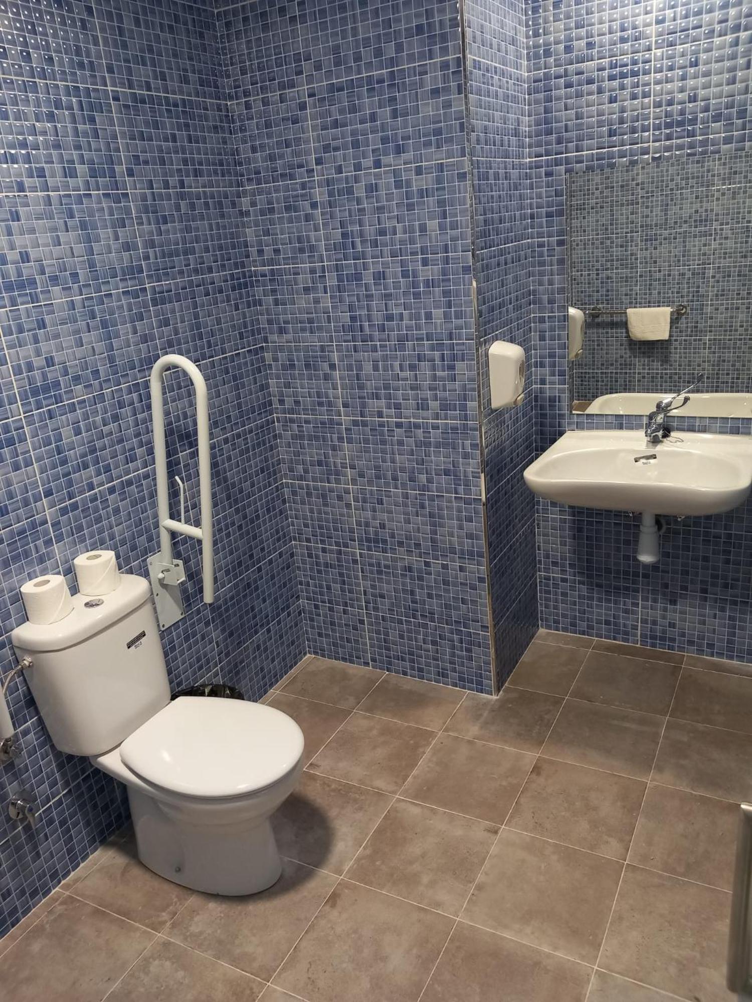 Double Room Private Bathroom