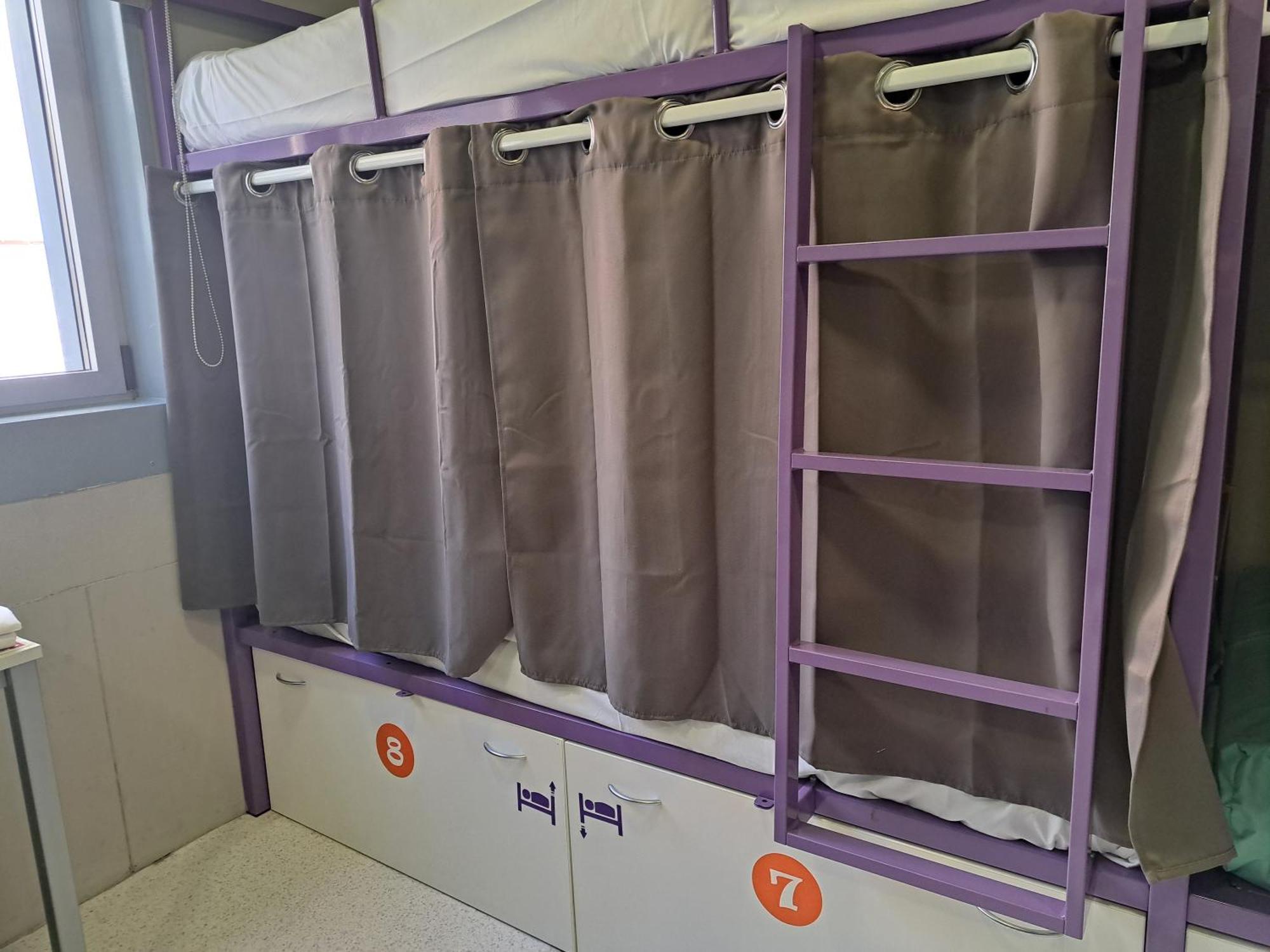 Bed 4-Bed Mixed Dormitory Room