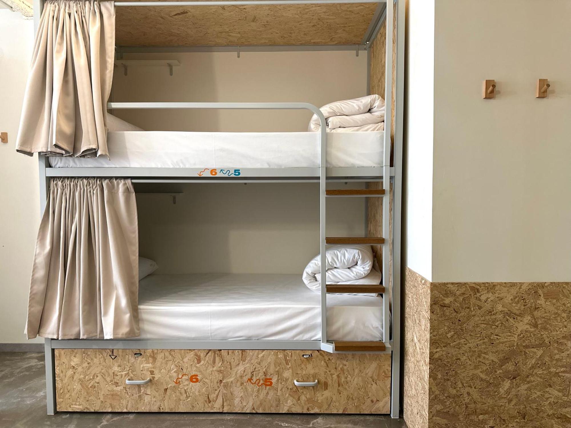 Habitación Compartida Mixta de 8 camas