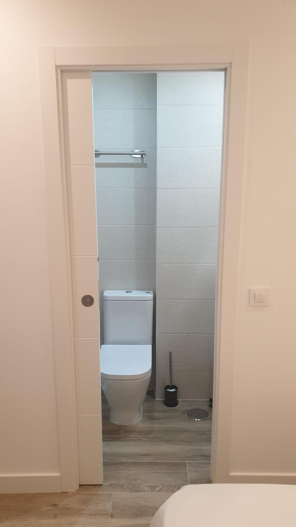 Budget Single Room,1649082780:JPEG