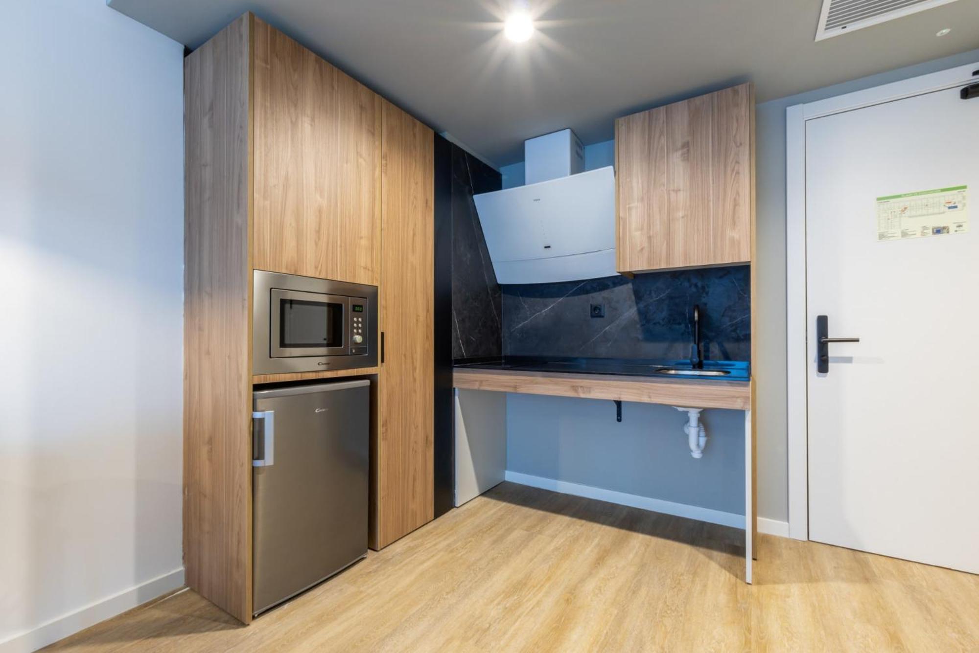 One-bedroom apartment a partially accessible bathroom