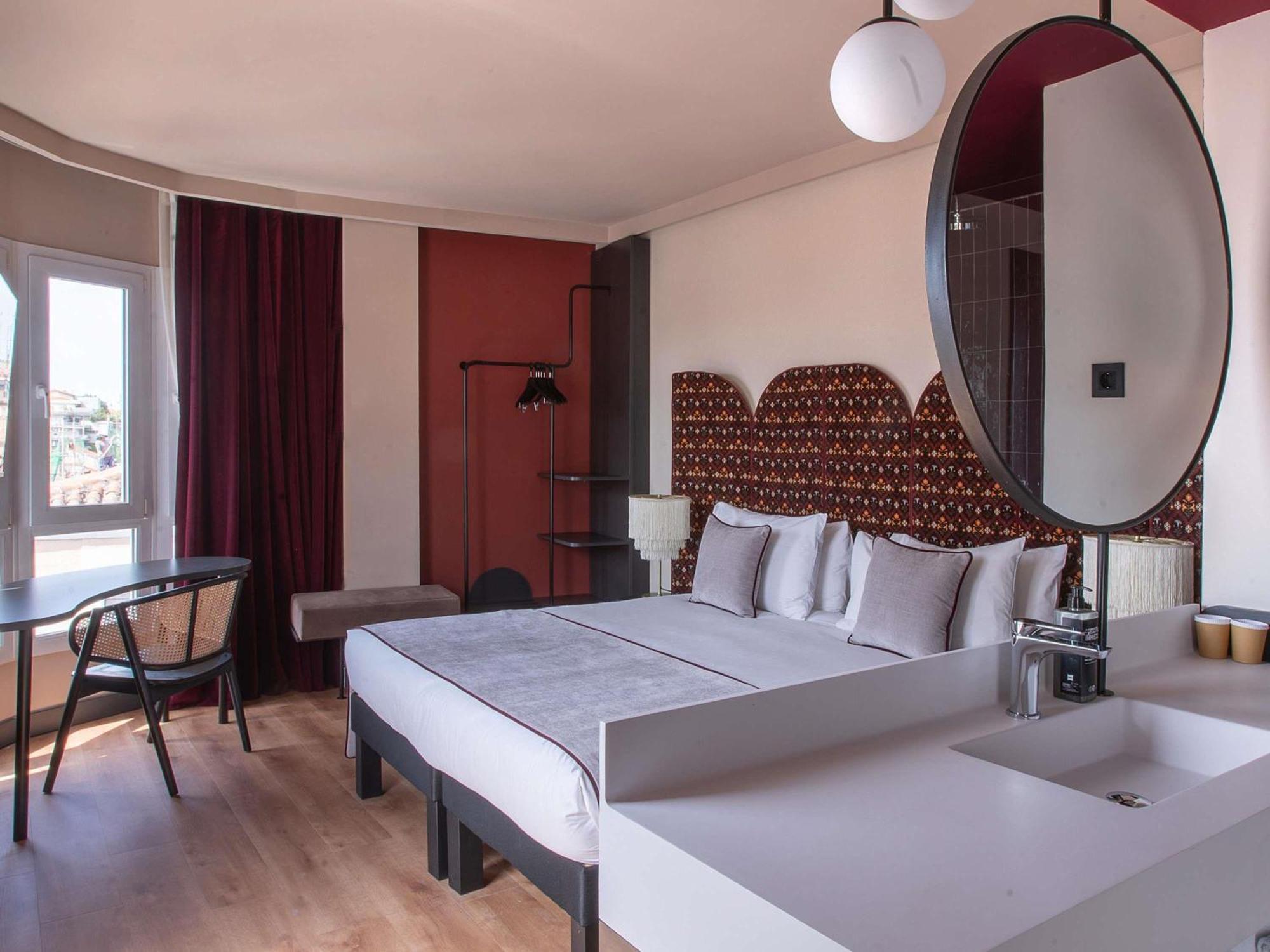 Premium Room