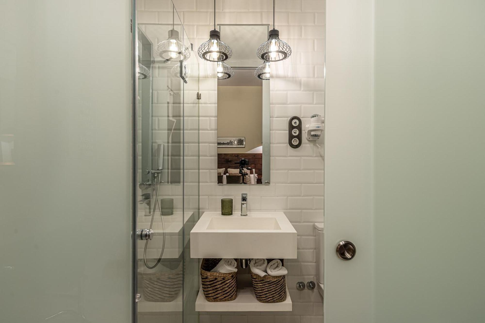 Double Room Private Bathroom