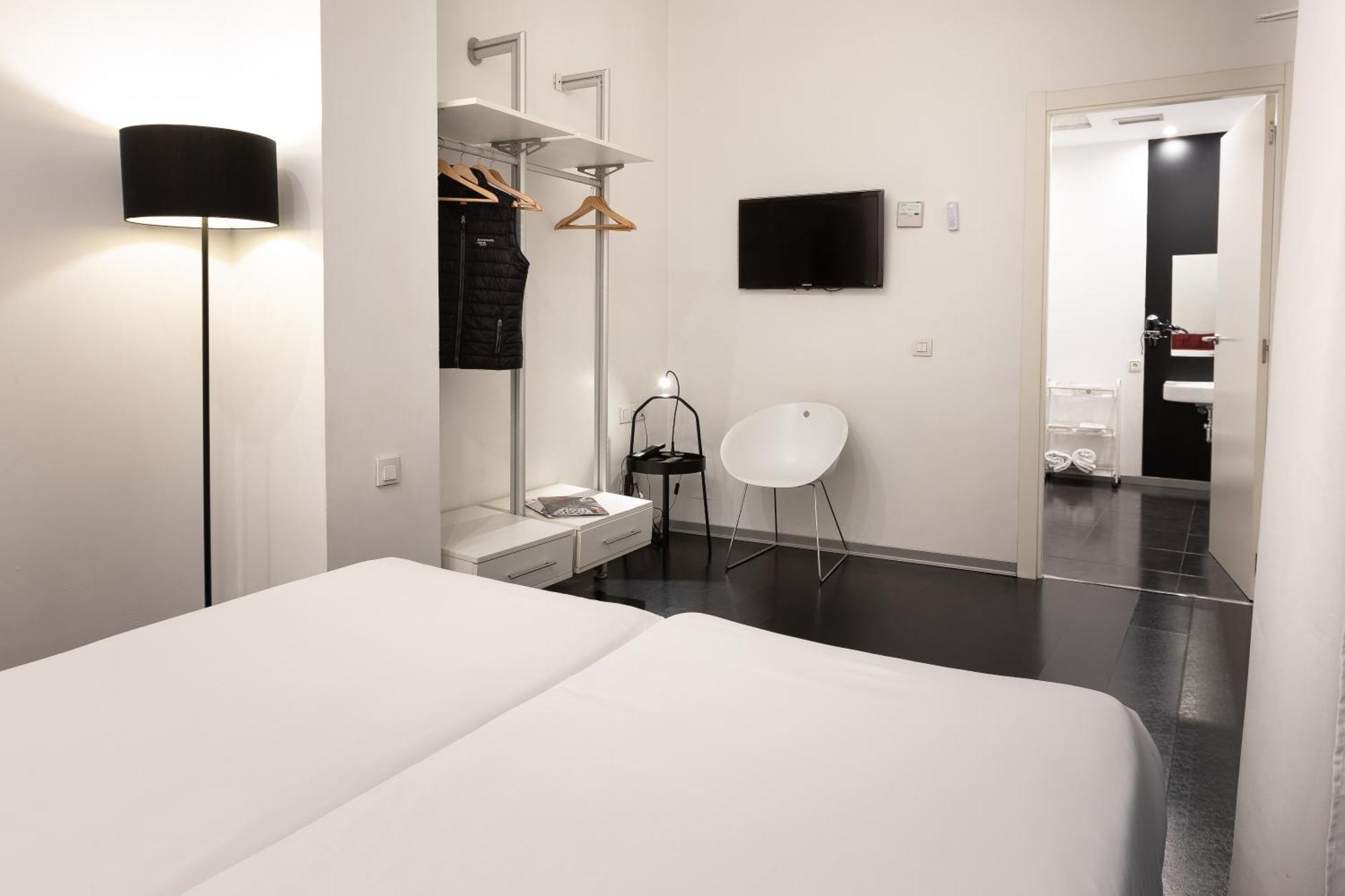 Budget Double Room - Ground Floor,1742643867:JPEG