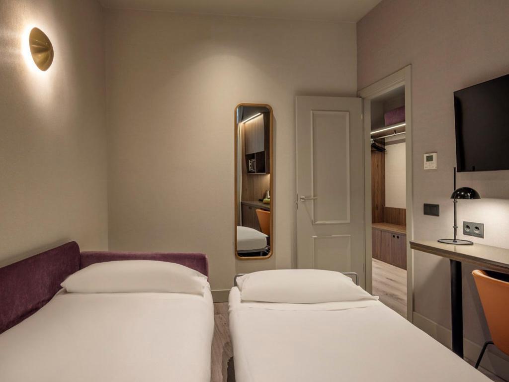 Deluxe Family Suite