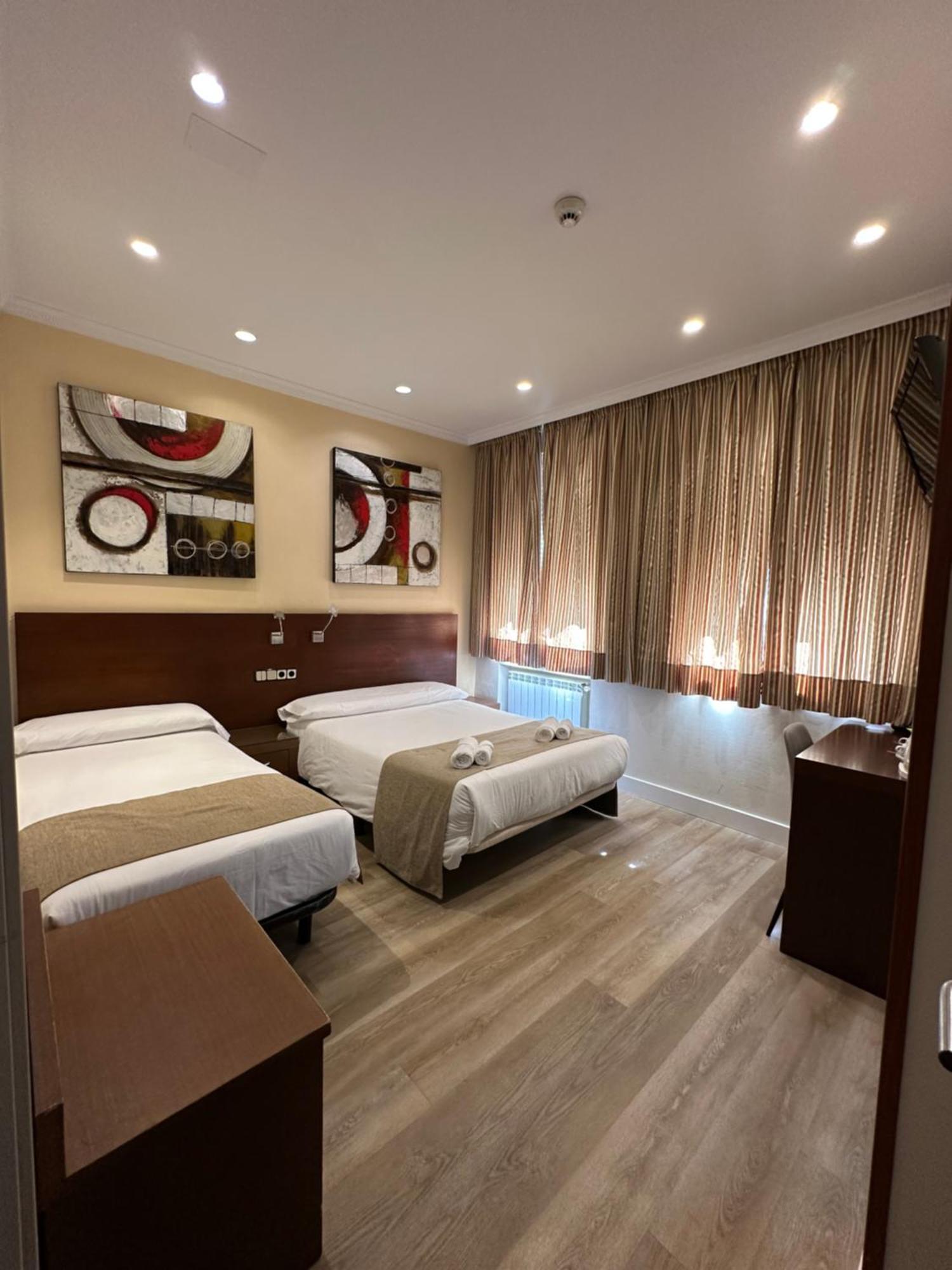 Habitación adaptada para personas con movilidad reducida - Cama grande