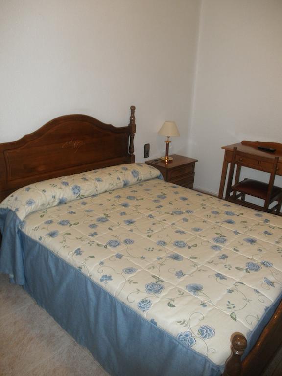 Double or Twin Room with Private Bathroom,232543405:JPEG