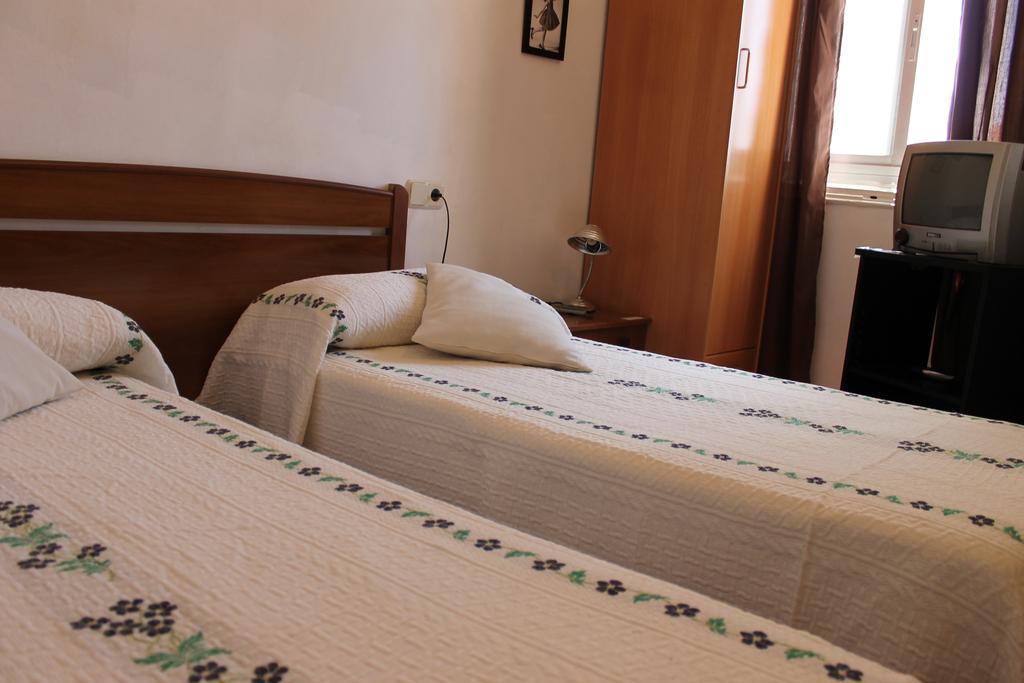Habitación Doble con baño compartido - 1 o 2 camas