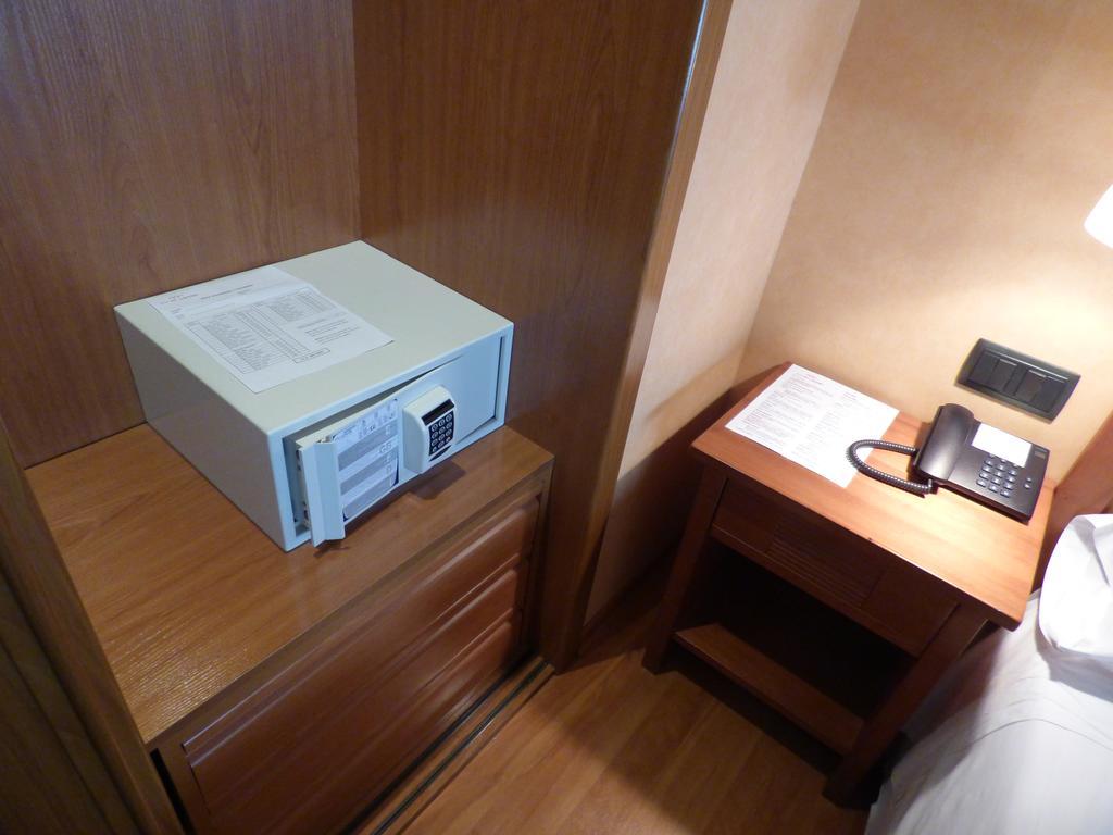 Habitación Doble con cama supletoria (2 adultos + 1 niño) - 2 camas