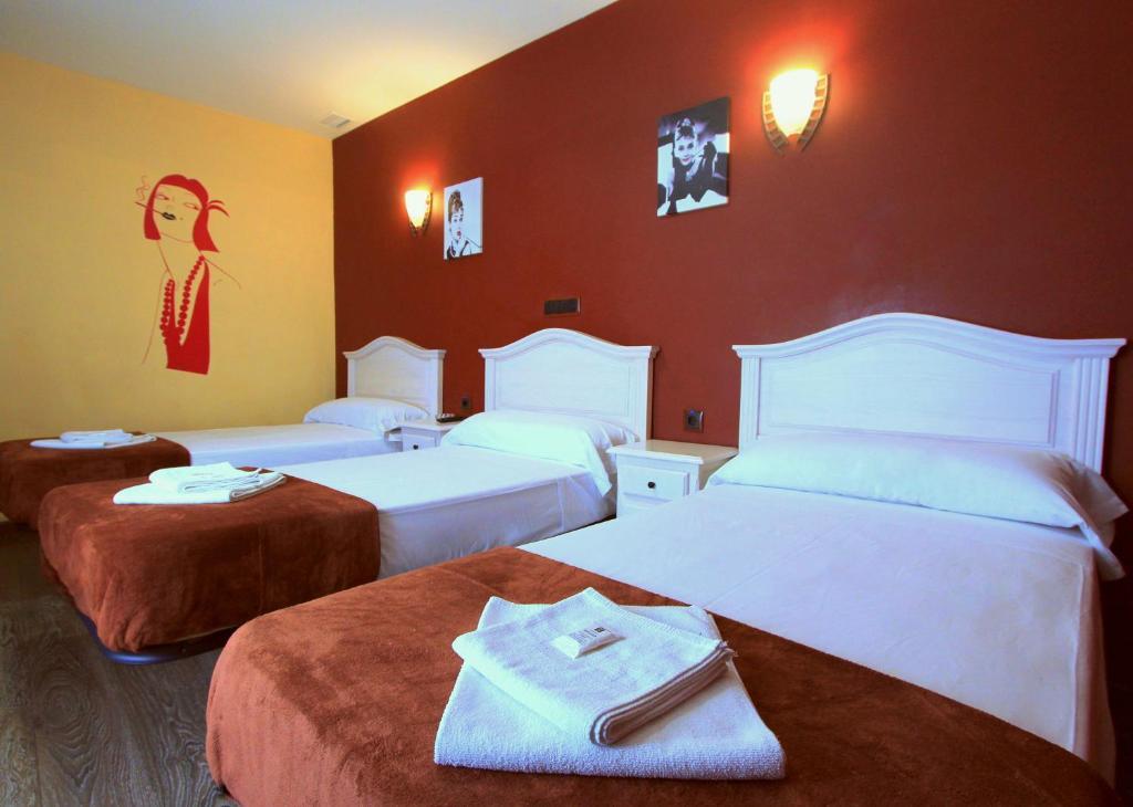 Quadruple Room,38845672:JPEG