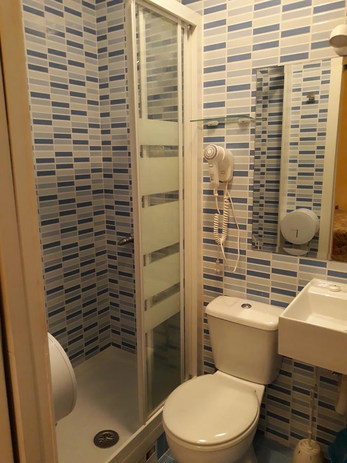 Habitación Doble con baño privado
