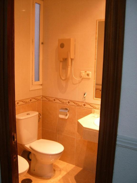Habitación Doble con baño privado - 2 camas