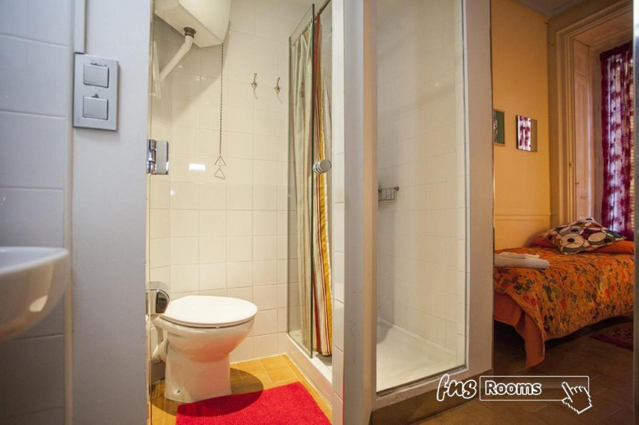Single Room Private Bathroom