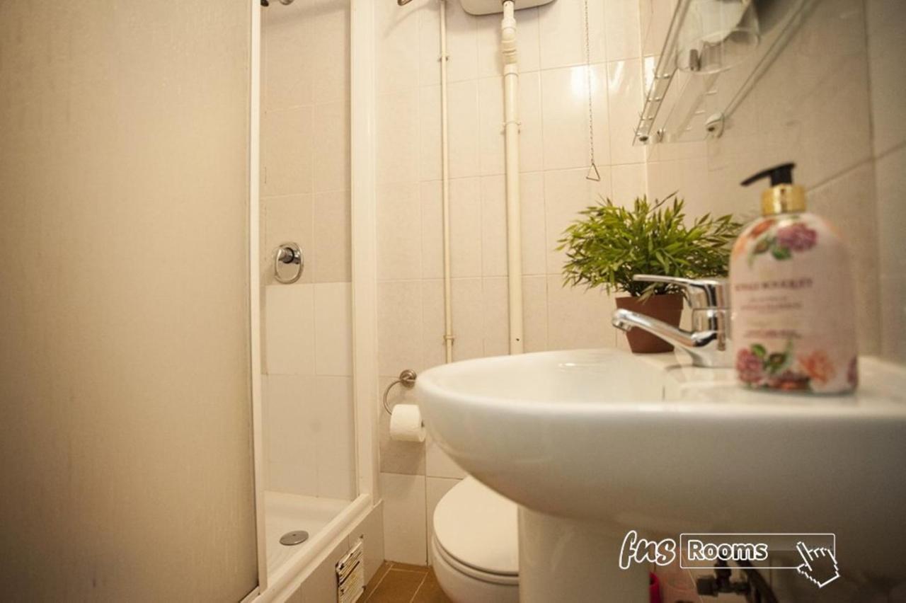 Single Room Private Bathroom,1144385751:JPEG