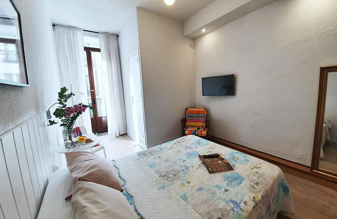 Hostal Alicante-1