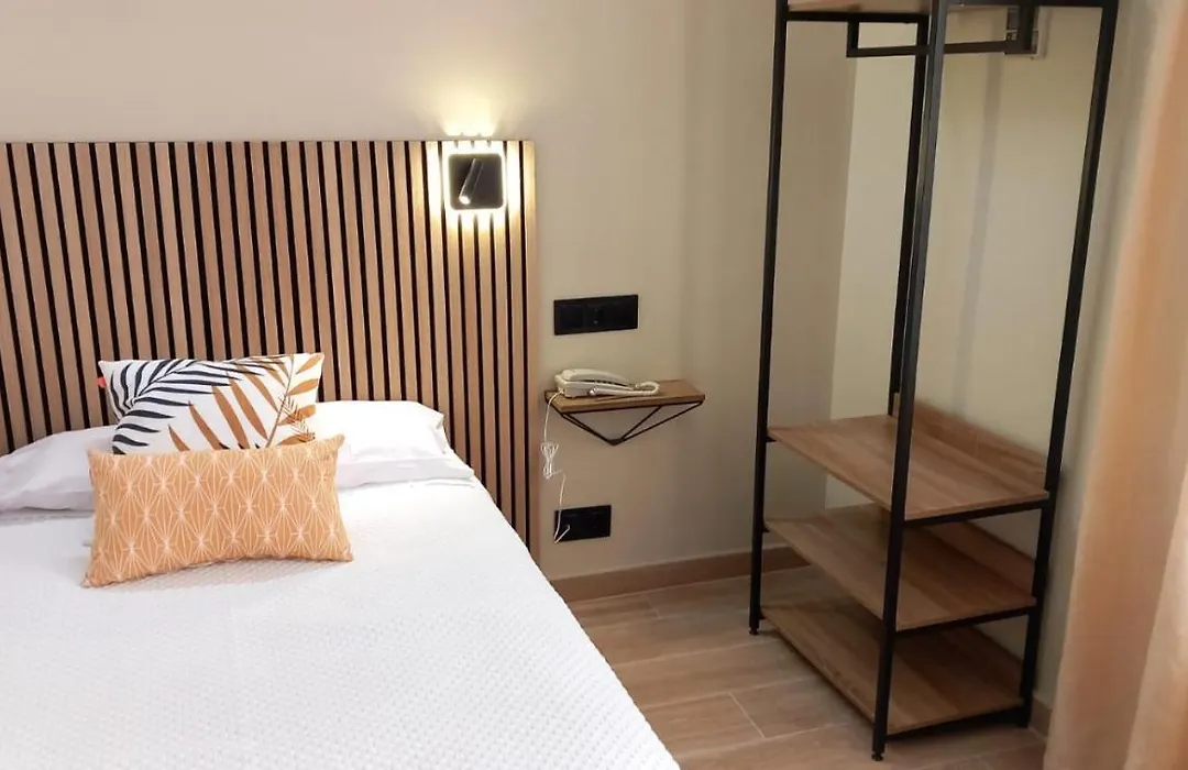 Hostal Astoria-1