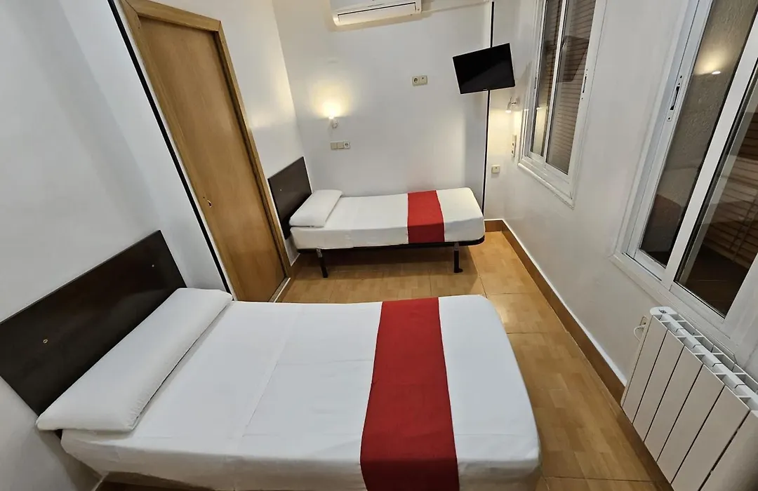 Hostal Las Vegas-1