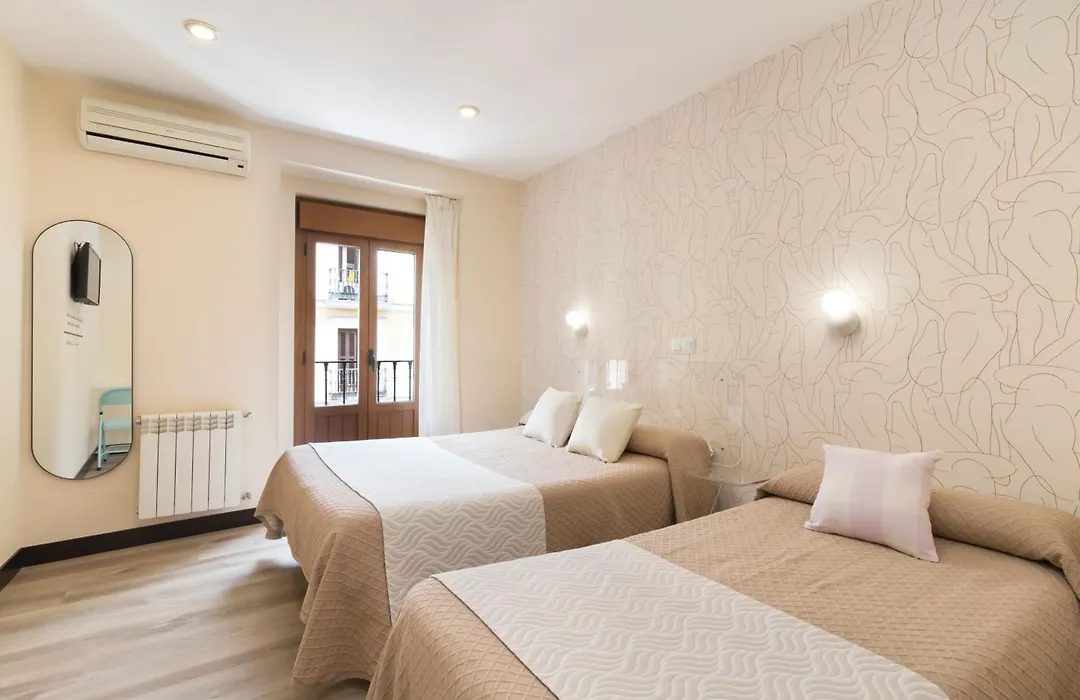 Hostal Art Madrid-1