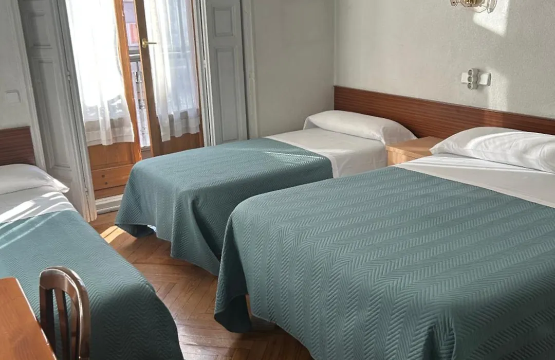 Hostal Tudescos-1