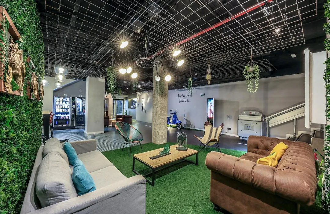 Habitaciones Atocha Rio-1