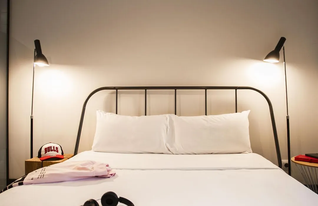 Room Ventura-1