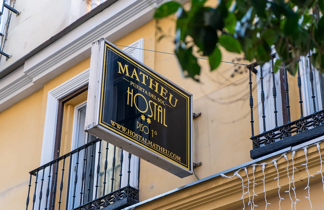 Hostal Matheu-1