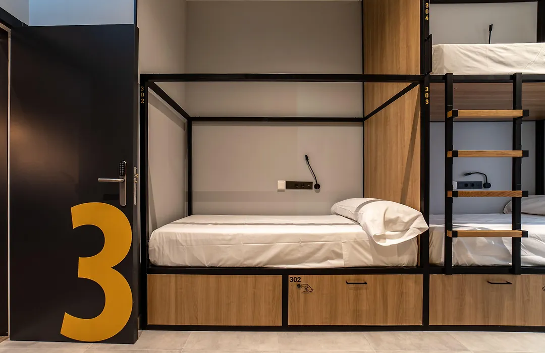 Petit Hostel La Latina (Adults Only)-1