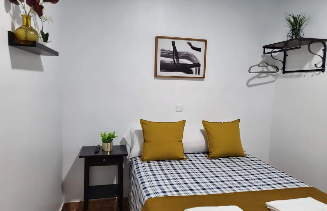 M-A Catrachos Rooms-1