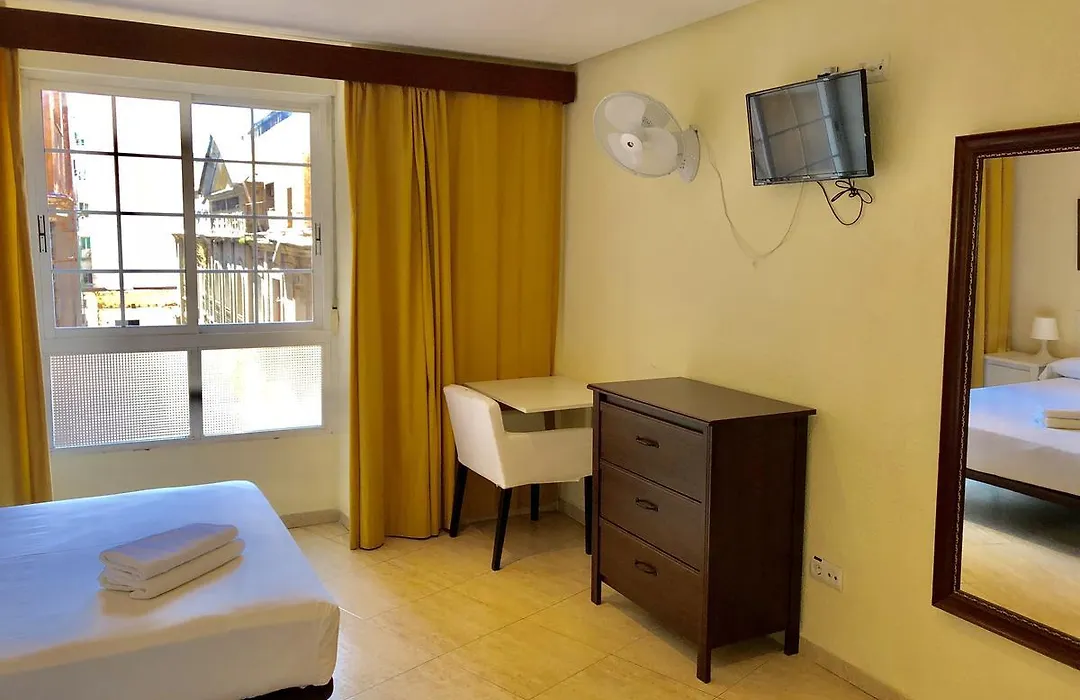 Hostal Arriaza-1