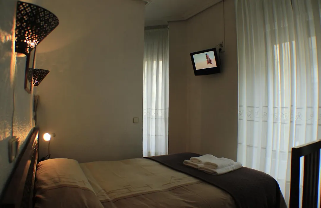 Hostal Esmeralda-1