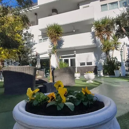 Escala Suites-3