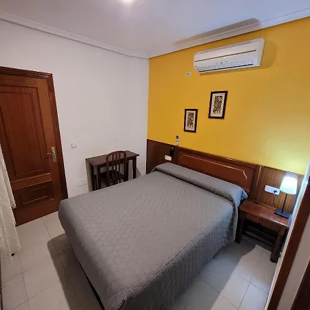 Hostal Pan America-3