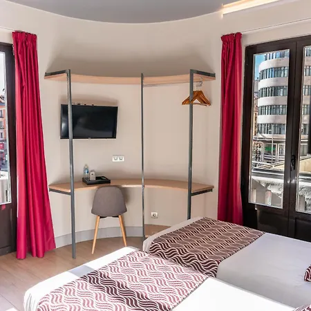 Hostal Juliette-Gran Vía-3