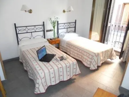 Hostal Ivor-2