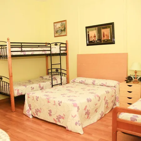 Hostal Loyola-2