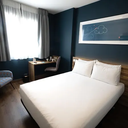 Travelodge Madrid Metropolitano-2