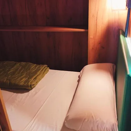 Capsule Inn Madrid-2