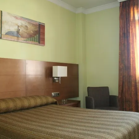 Hotel 4C Puerta Europa-3